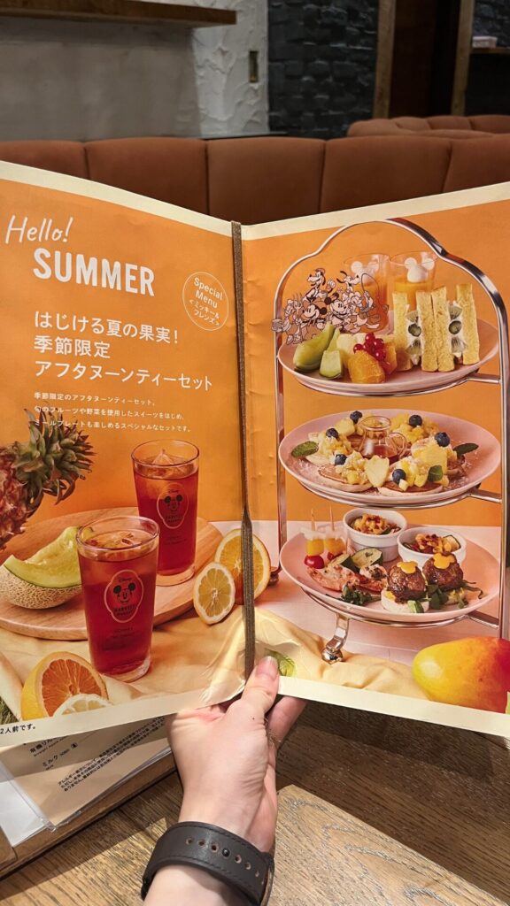 Disney HARVEST MARKET By CAFE COMPANY渋谷ヒカリエ店の写真（アフタヌーンティーセット）