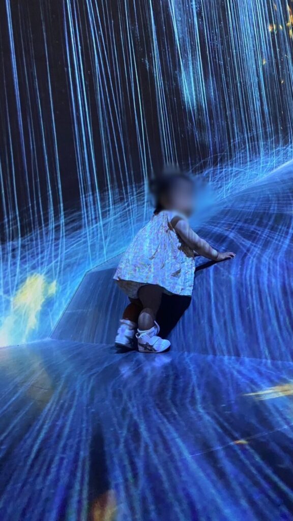 麻布台ヒルズ、チームラボボーダレスの写真：子連れお出かけ4