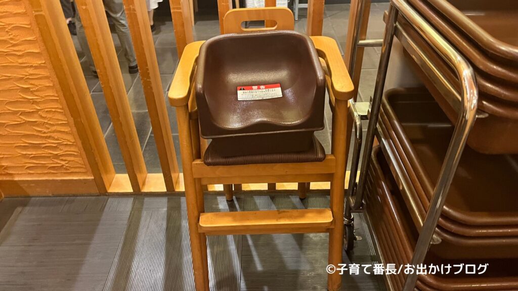 金沢旅行ブログの写真：もりもり寿司金沢駅前店、キッズチェア