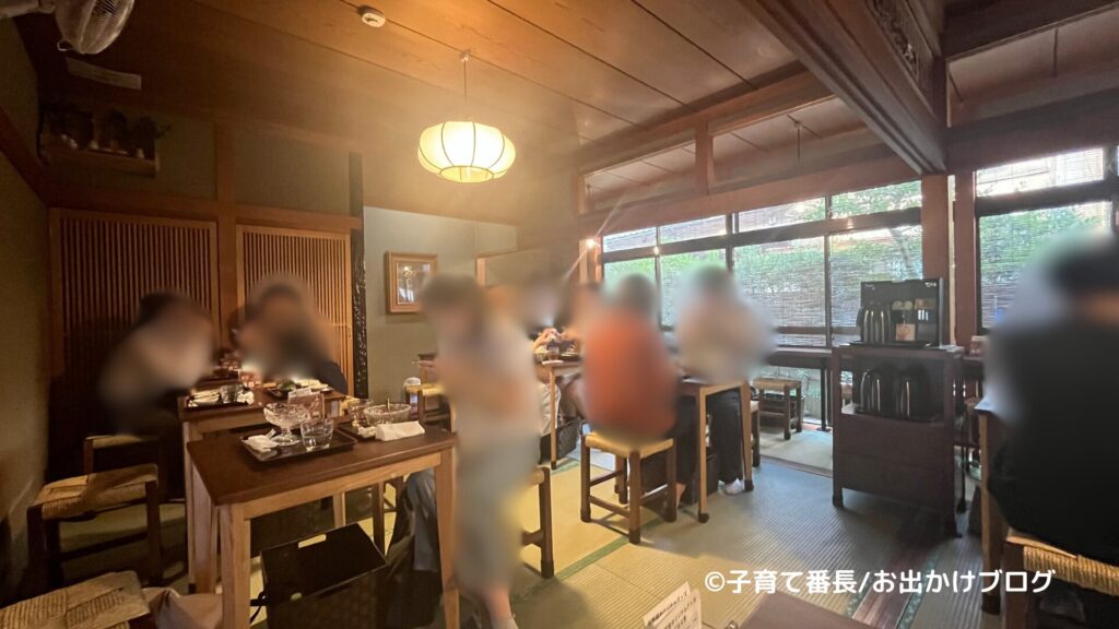 金沢旅行ブログの写真：不室茶屋、店内2