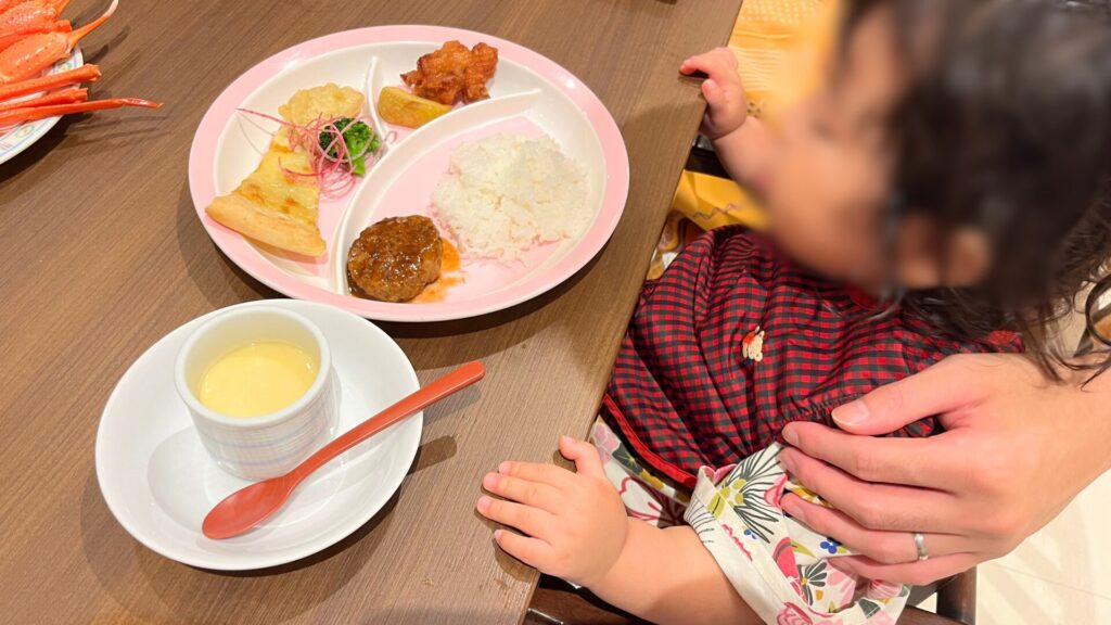 大江戸温泉物語 幸雲閣(鳴子温泉)の写真：子連れで食事