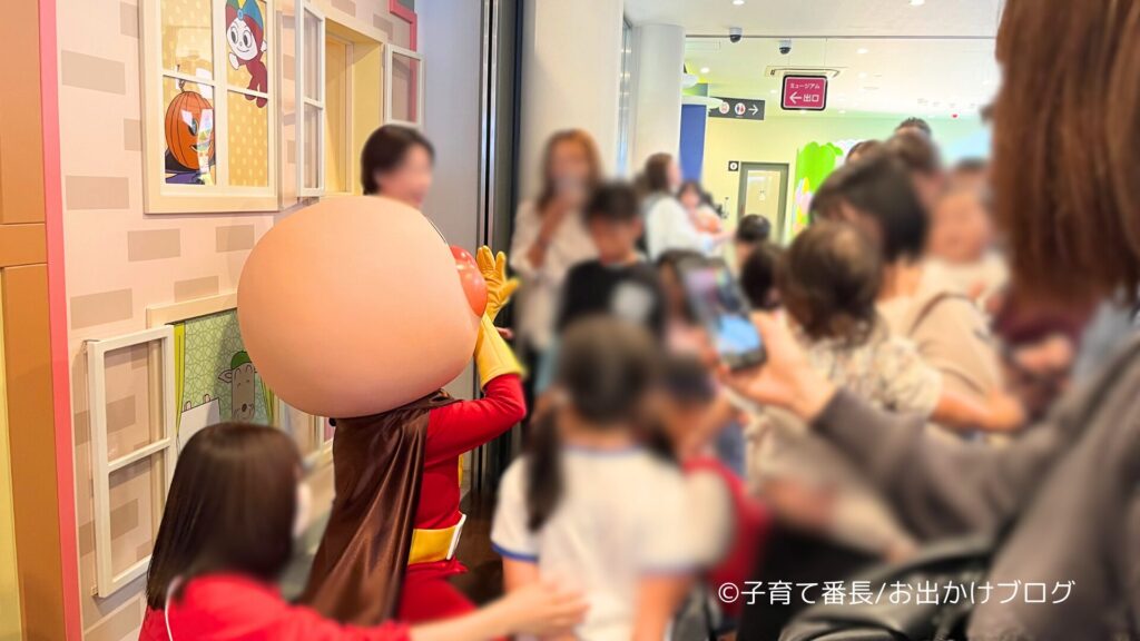 仙台アンパンマンミュージアムの写真：アンパンマンとの写真撮影